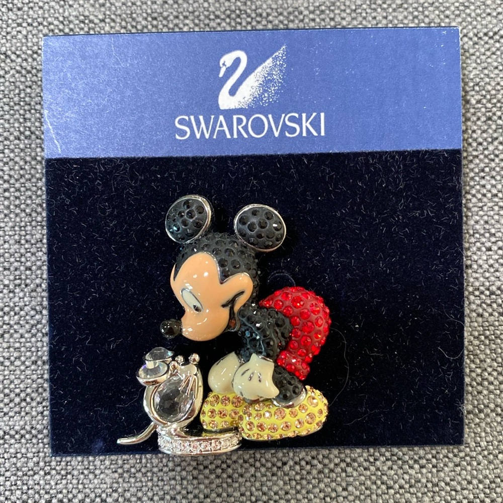 2005 Swarovski Mickey Mouse Pin